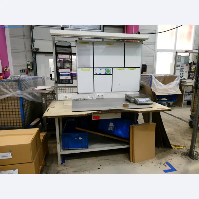 Engel Spritzgießmaschinen und Maschinen aus der Kunststoffindustrie-3