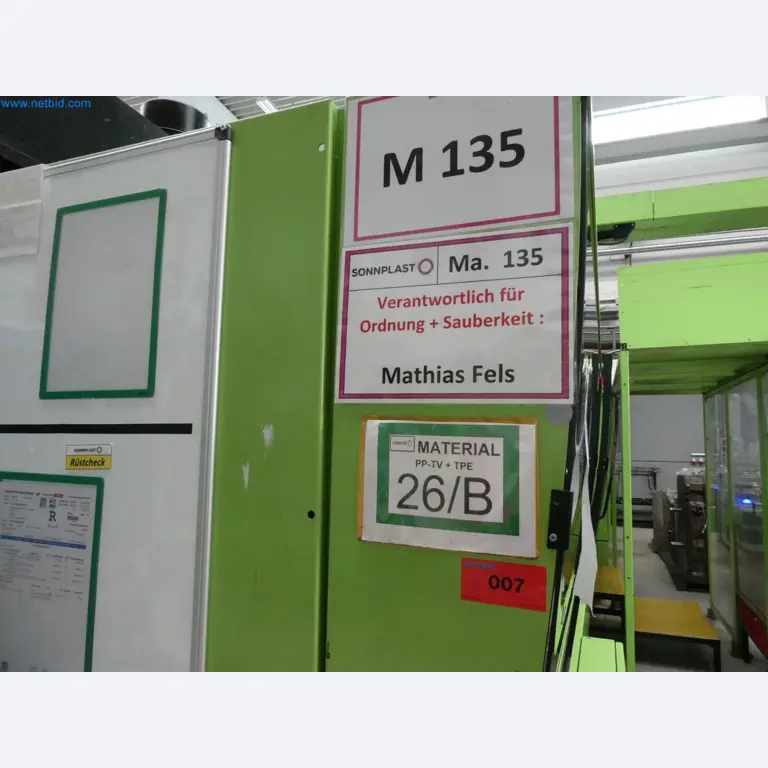 Engel Spritzgießmaschinen und Maschinen aus der Kunststoffindustrie-11