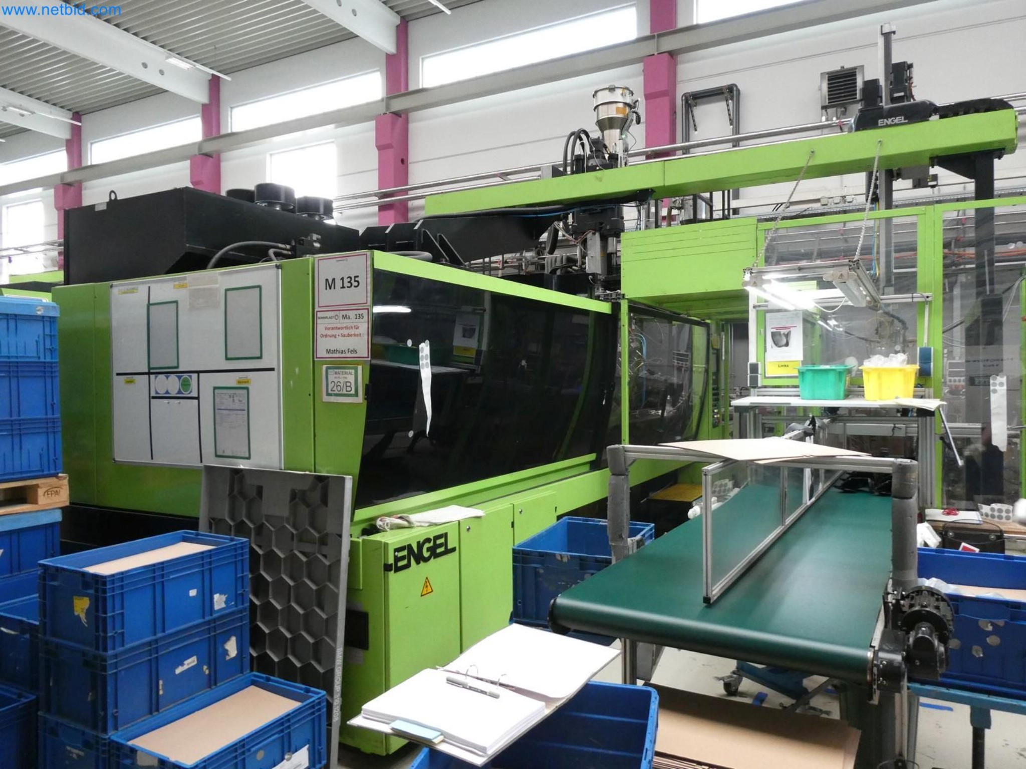 Engel Spritzgießmaschinen und Maschinen aus der Kunststoffindustrie-2