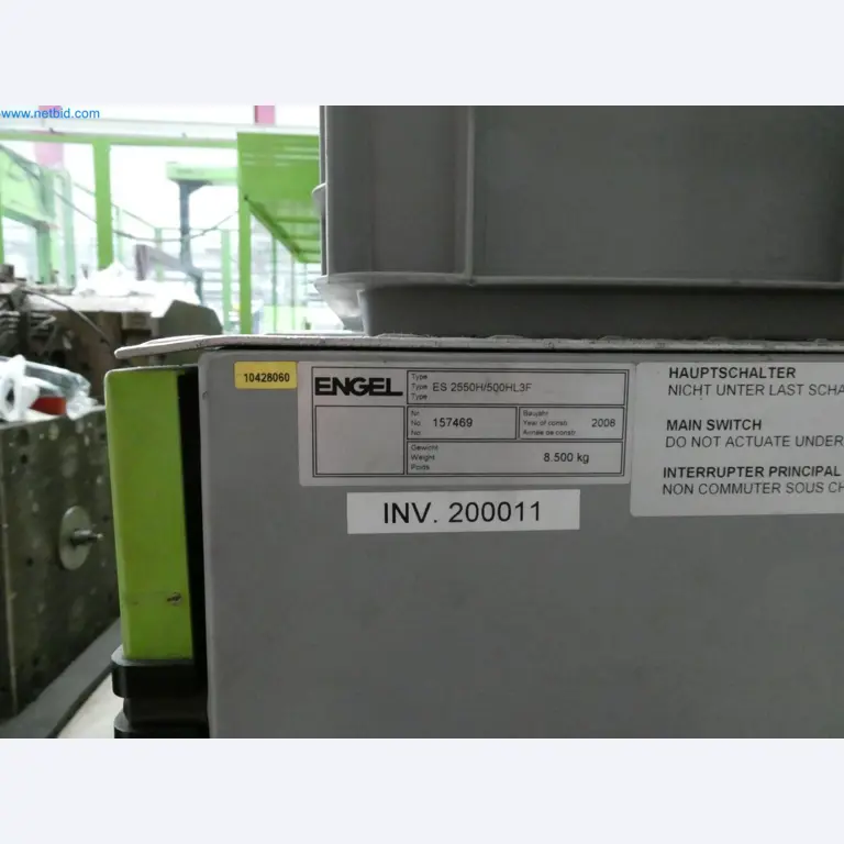 Engel Spritzgießmaschinen und Maschinen aus der Kunststoffindustrie-9