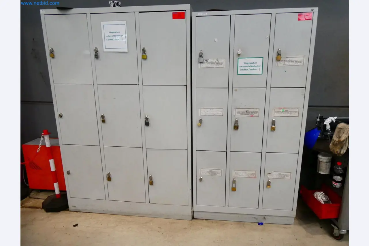 Engel Spritzgießmaschinen und Maschinen aus der Kunststoffindustrie-1