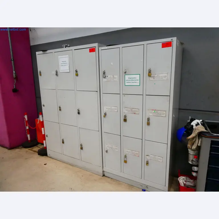 Engel Spritzgießmaschinen und Maschinen aus der Kunststoffindustrie-2