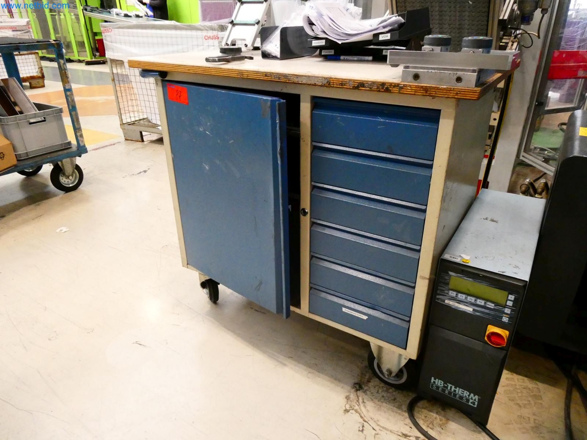 Engel Spritzgießmaschinen und Maschinen aus der Kunststoffindustrie-13