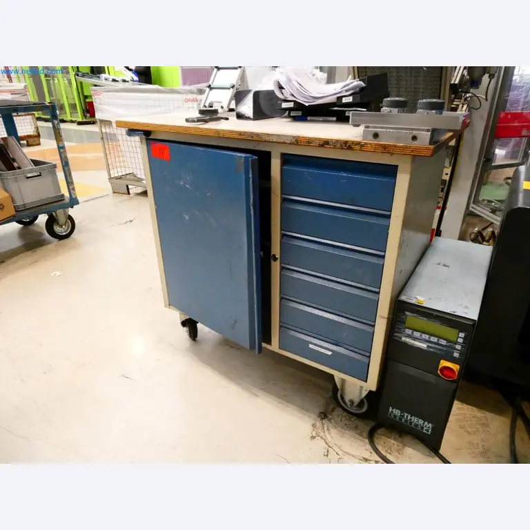 Engel Spritzgießmaschinen und Maschinen aus der Kunststoffindustrie-13