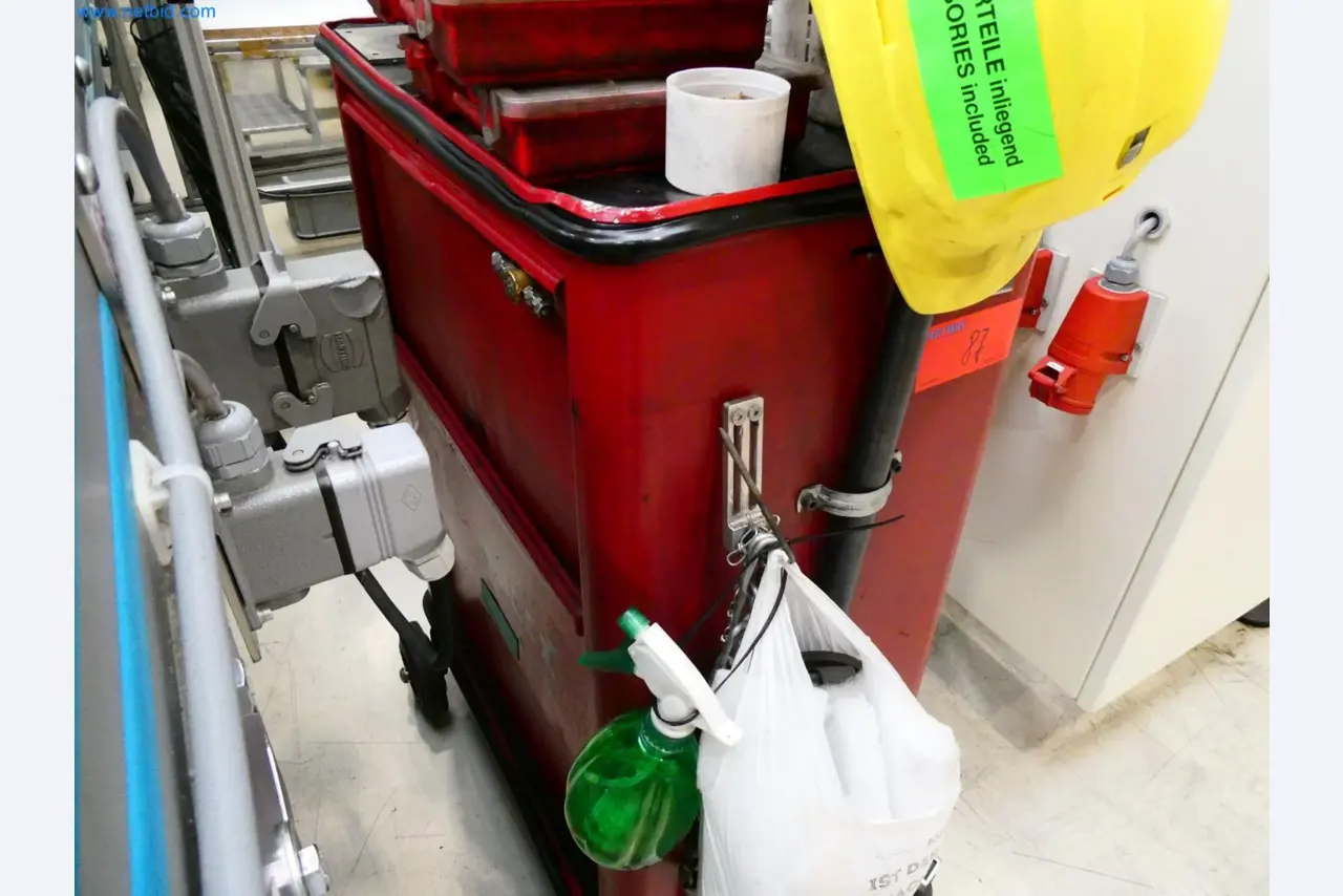 Engel Spritzgießmaschinen und Maschinen aus der Kunststoffindustrie-2