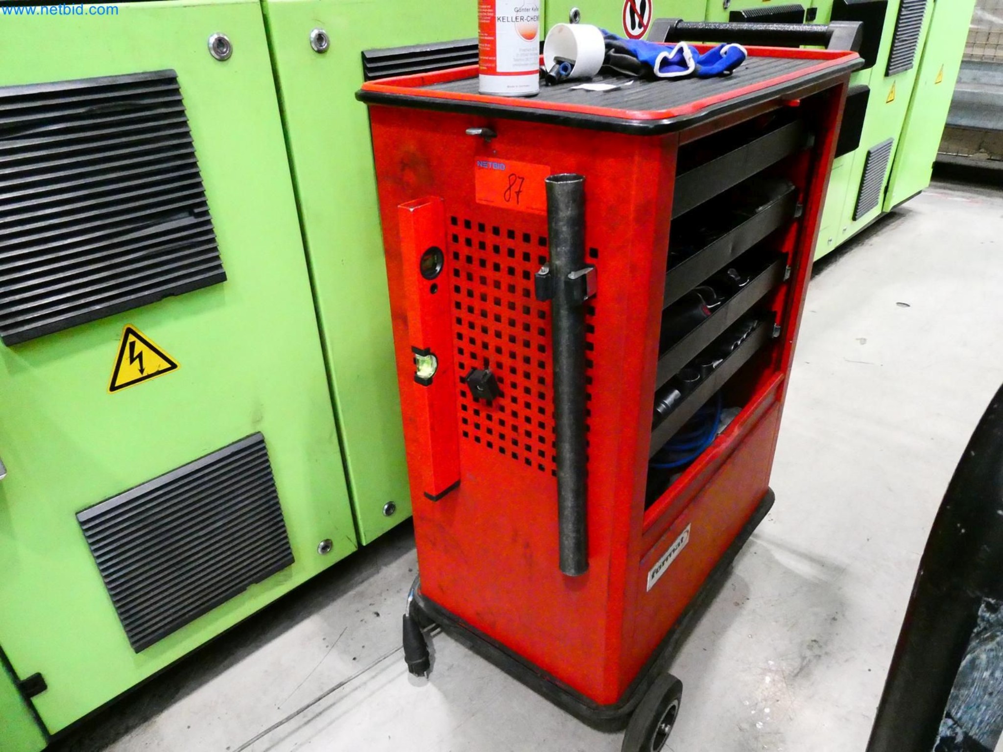 Engel Spritzgießmaschinen und Maschinen aus der Kunststoffindustrie-6