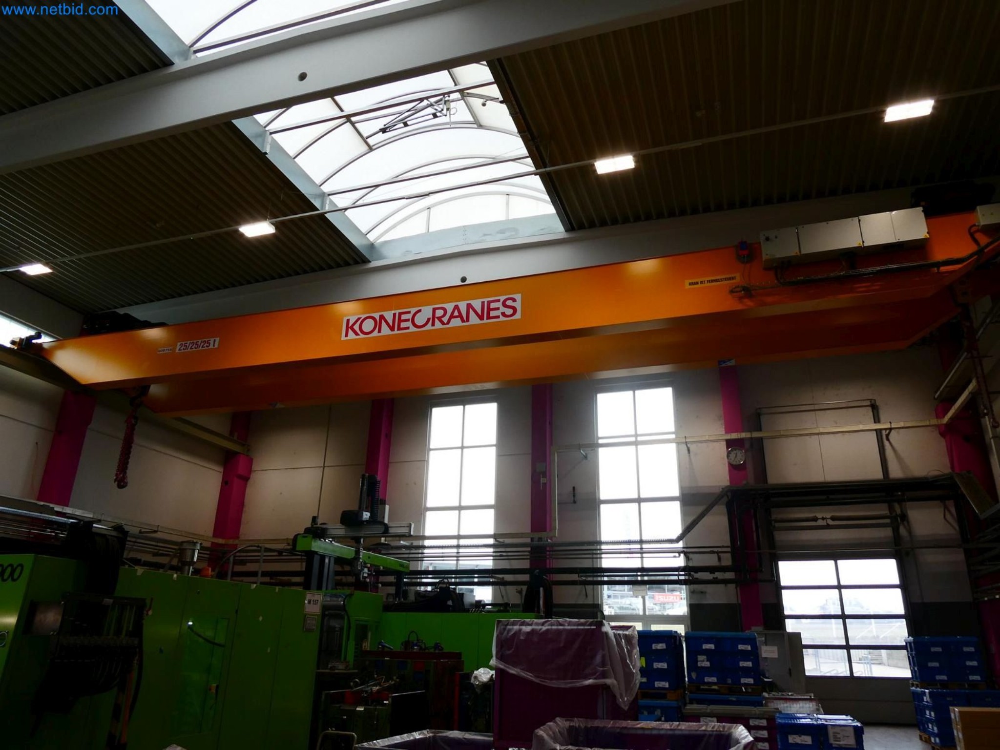 Engel Spritzgießmaschinen und Maschinen aus der Kunststoffindustrie-1