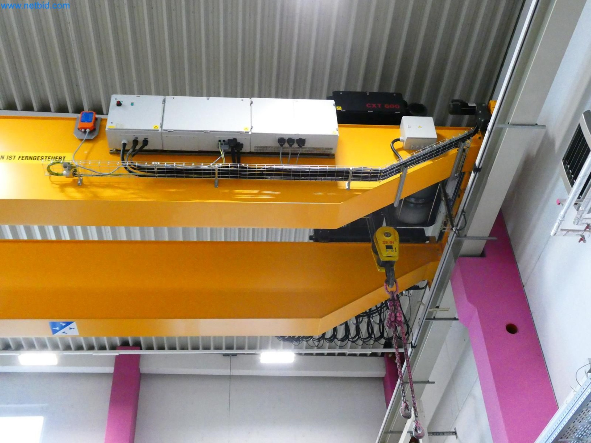 Engel Spritzgießmaschinen und Maschinen aus der Kunststoffindustrie-2