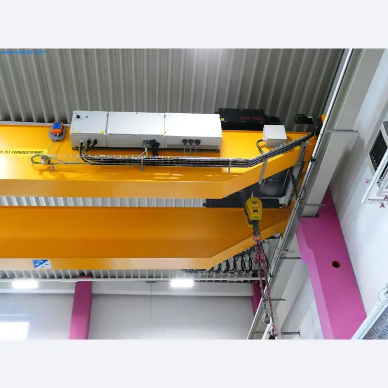 Engel Spritzgießmaschinen und Maschinen aus der Kunststoffindustrie-2