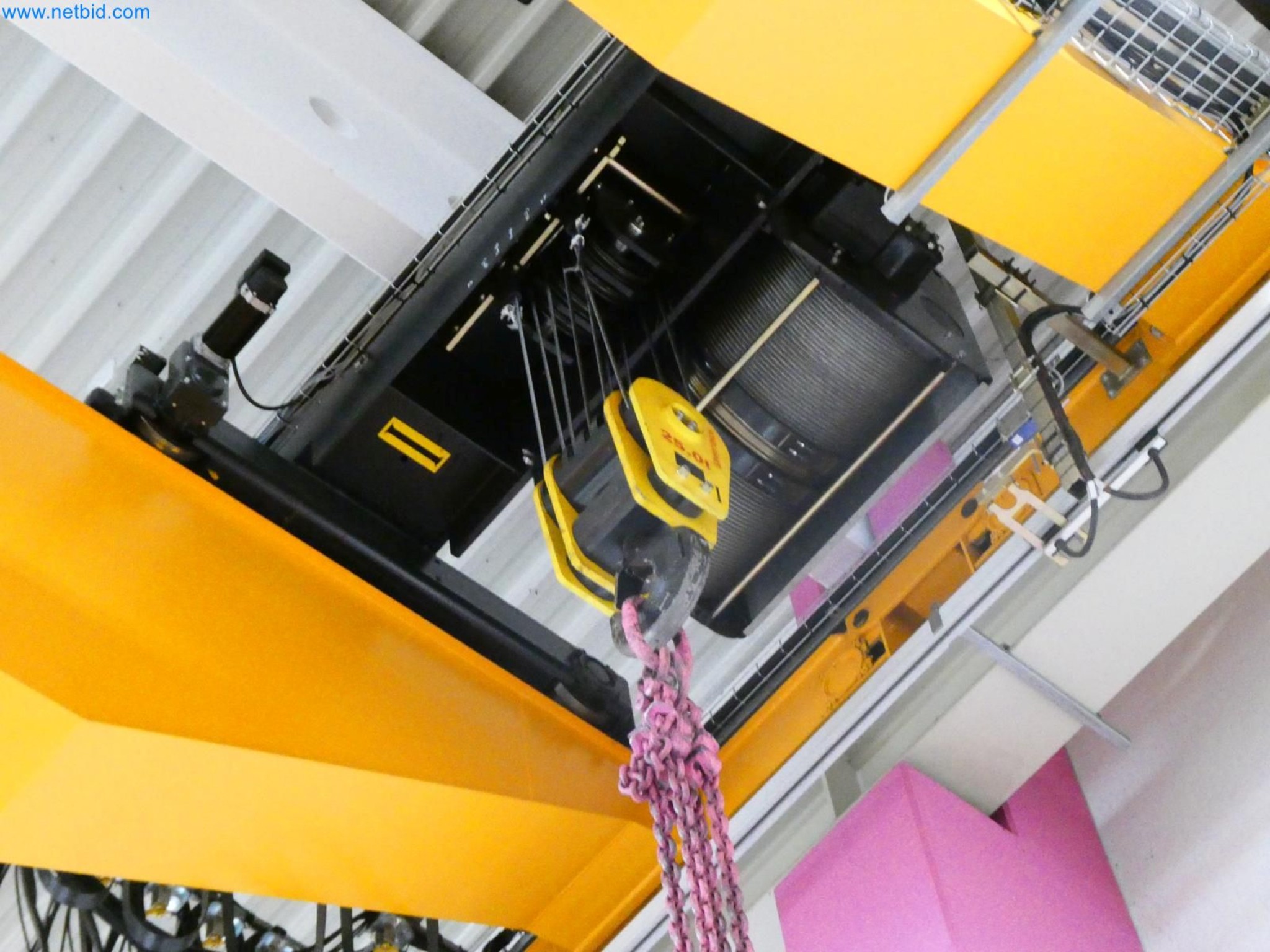 Engel Spritzgießmaschinen und Maschinen aus der Kunststoffindustrie-4