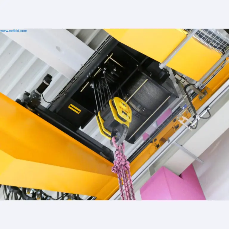 Engel Spritzgießmaschinen und Maschinen aus der Kunststoffindustrie-4