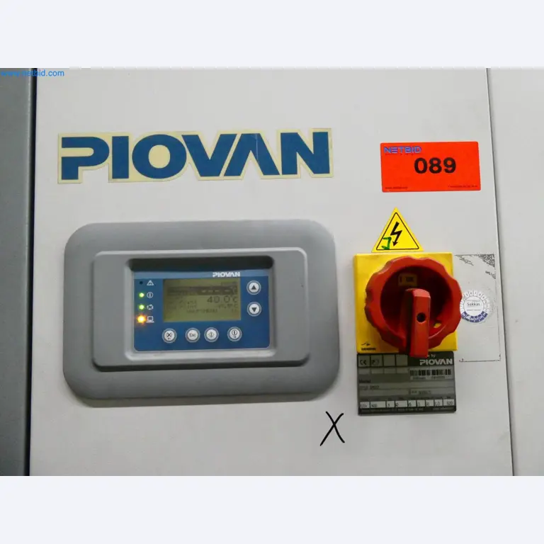 Engel Spritzgießmaschinen und Maschinen aus der Kunststoffindustrie-12