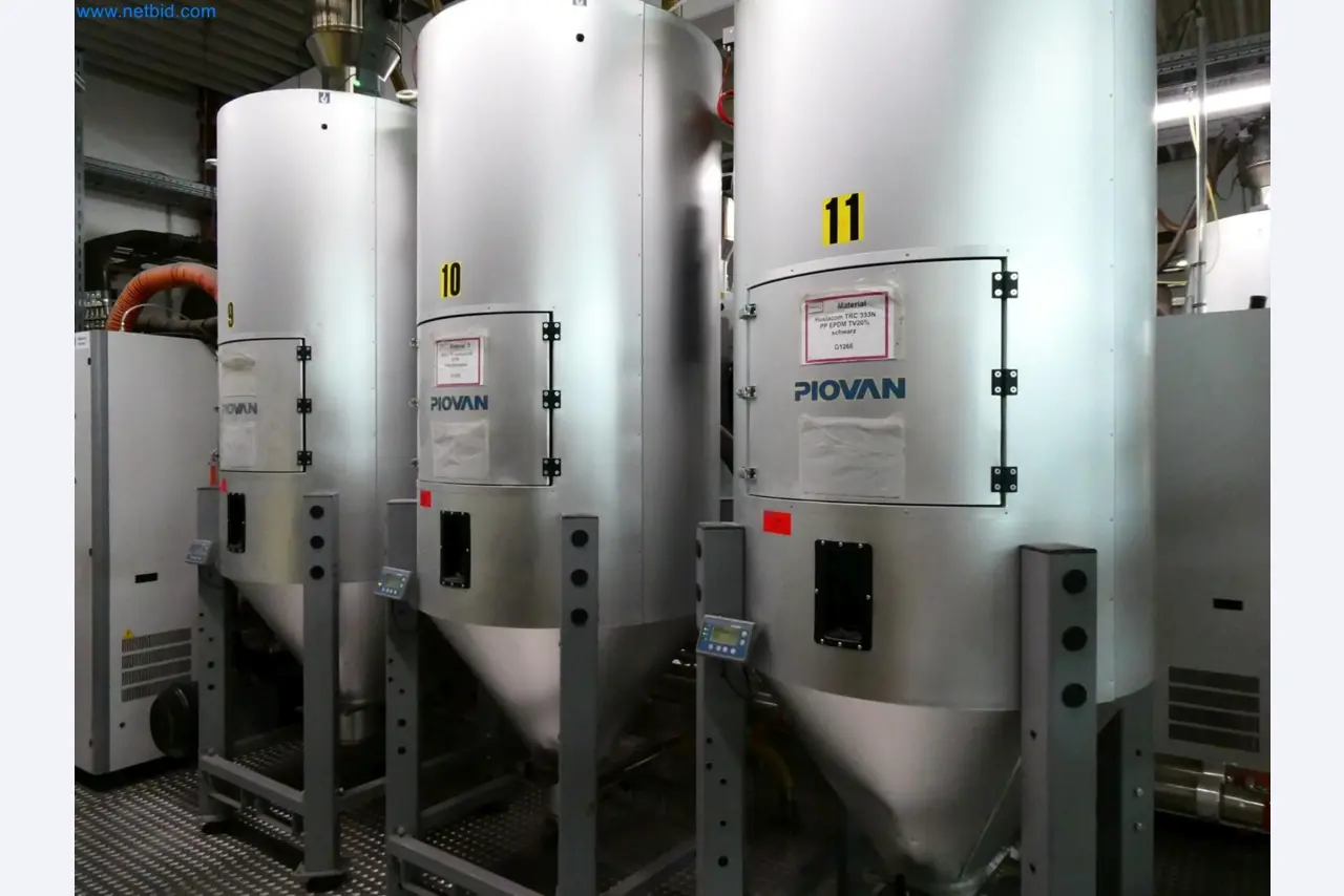 Engel Spritzgießmaschinen und Maschinen aus der Kunststoffindustrie-14