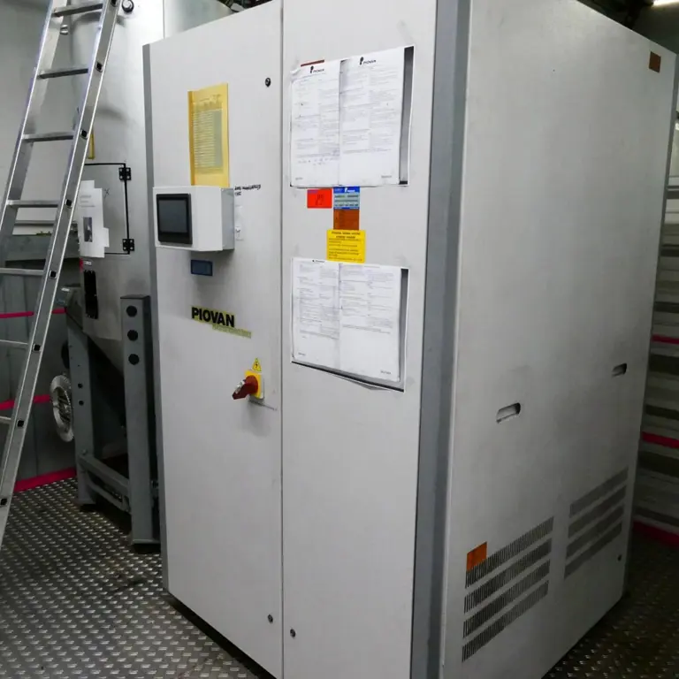 3 Granulat-Trocknungsanlagen Piovan