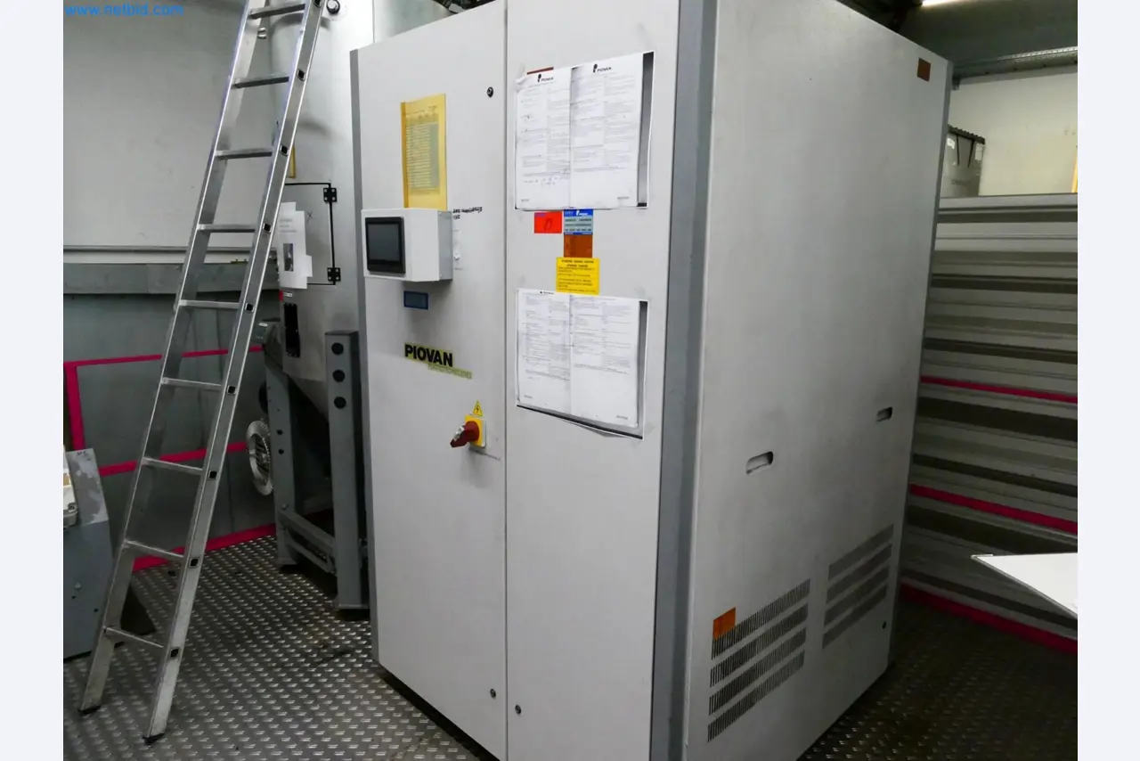 Engel Spritzgießmaschinen und Maschinen aus der Kunststoffindustrie-1