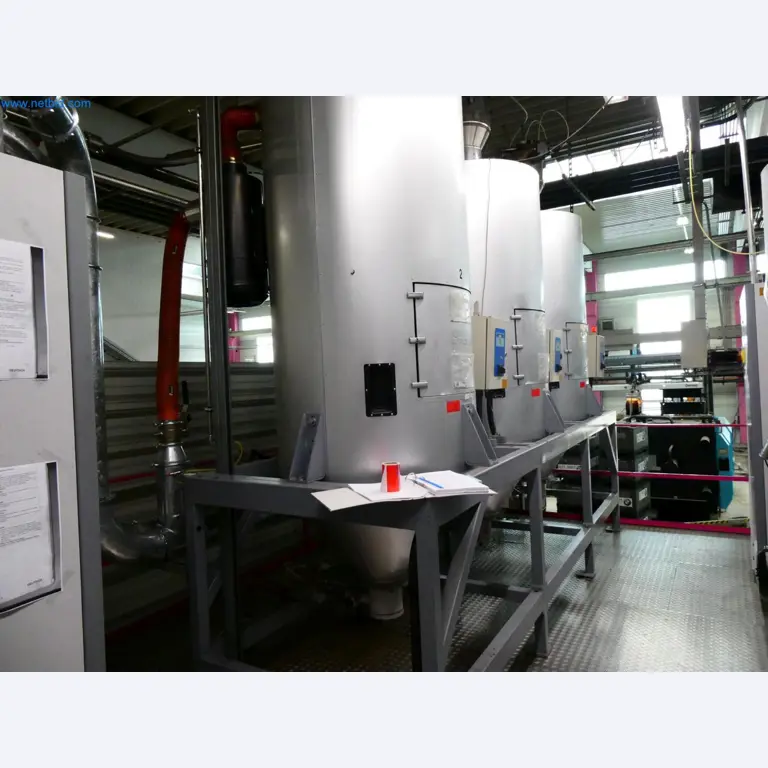 Engel Spritzgießmaschinen und Maschinen aus der Kunststoffindustrie-3