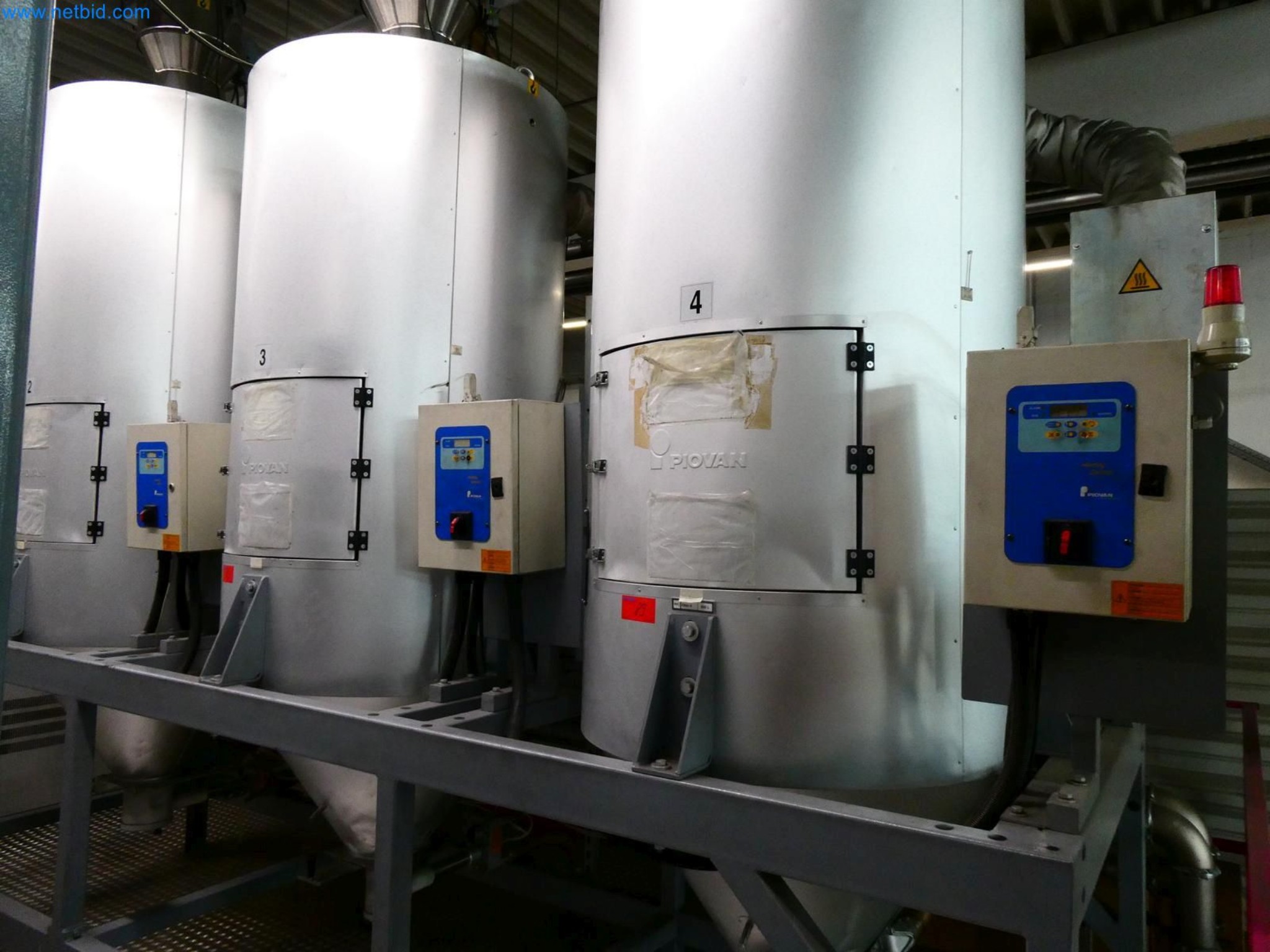 Engel Spritzgießmaschinen und Maschinen aus der Kunststoffindustrie-5