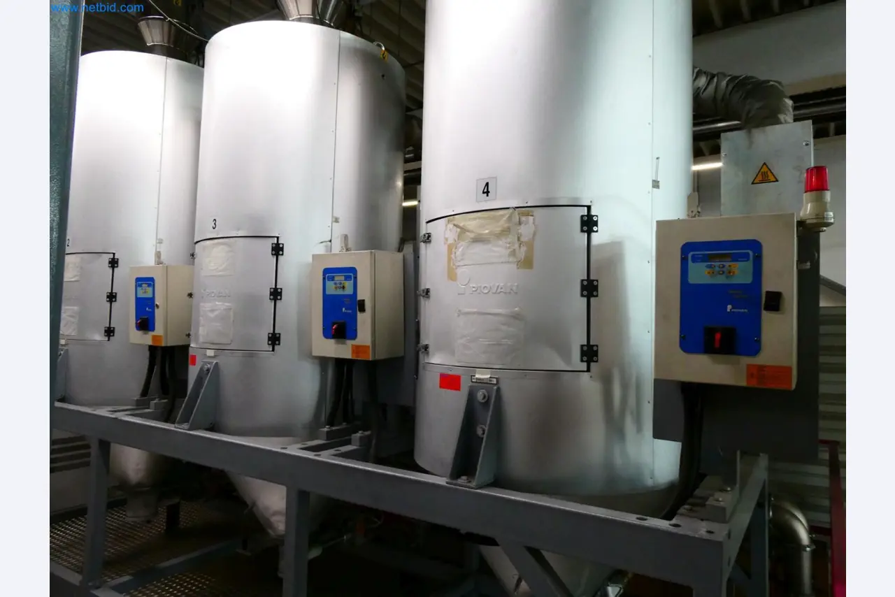 Engel Spritzgießmaschinen und Maschinen aus der Kunststoffindustrie-5