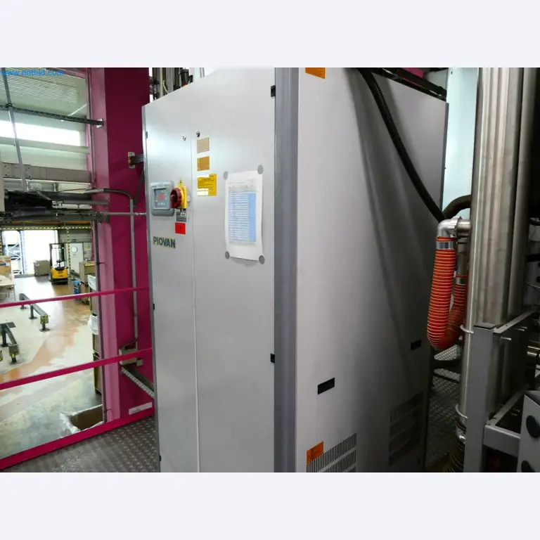 Engel Spritzgießmaschinen und Maschinen aus der Kunststoffindustrie-6