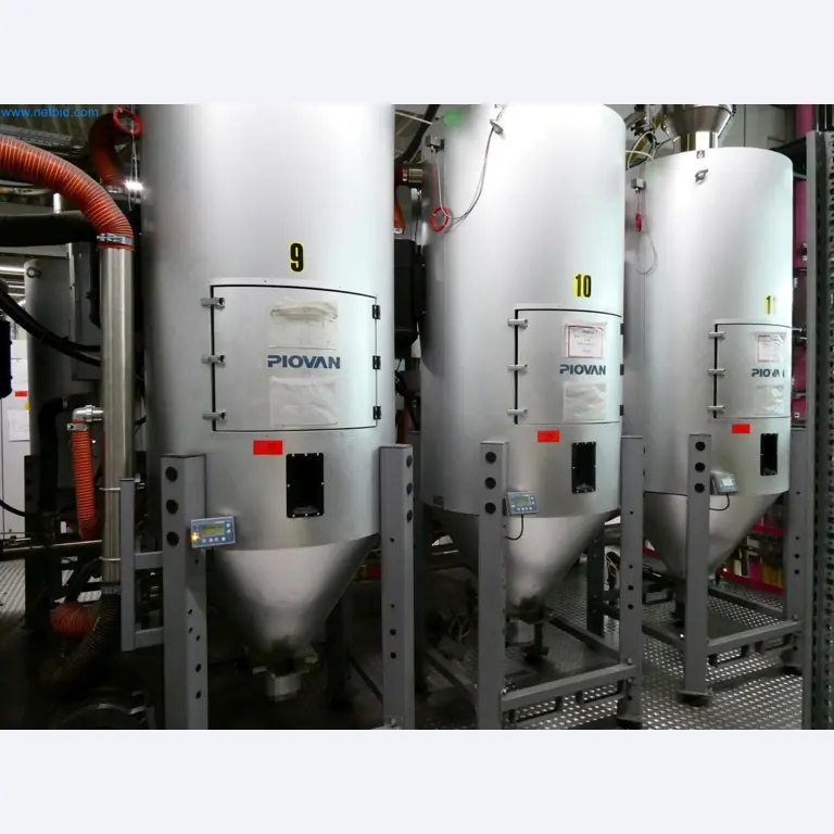 Engel Spritzgießmaschinen und Maschinen aus der Kunststoffindustrie-9