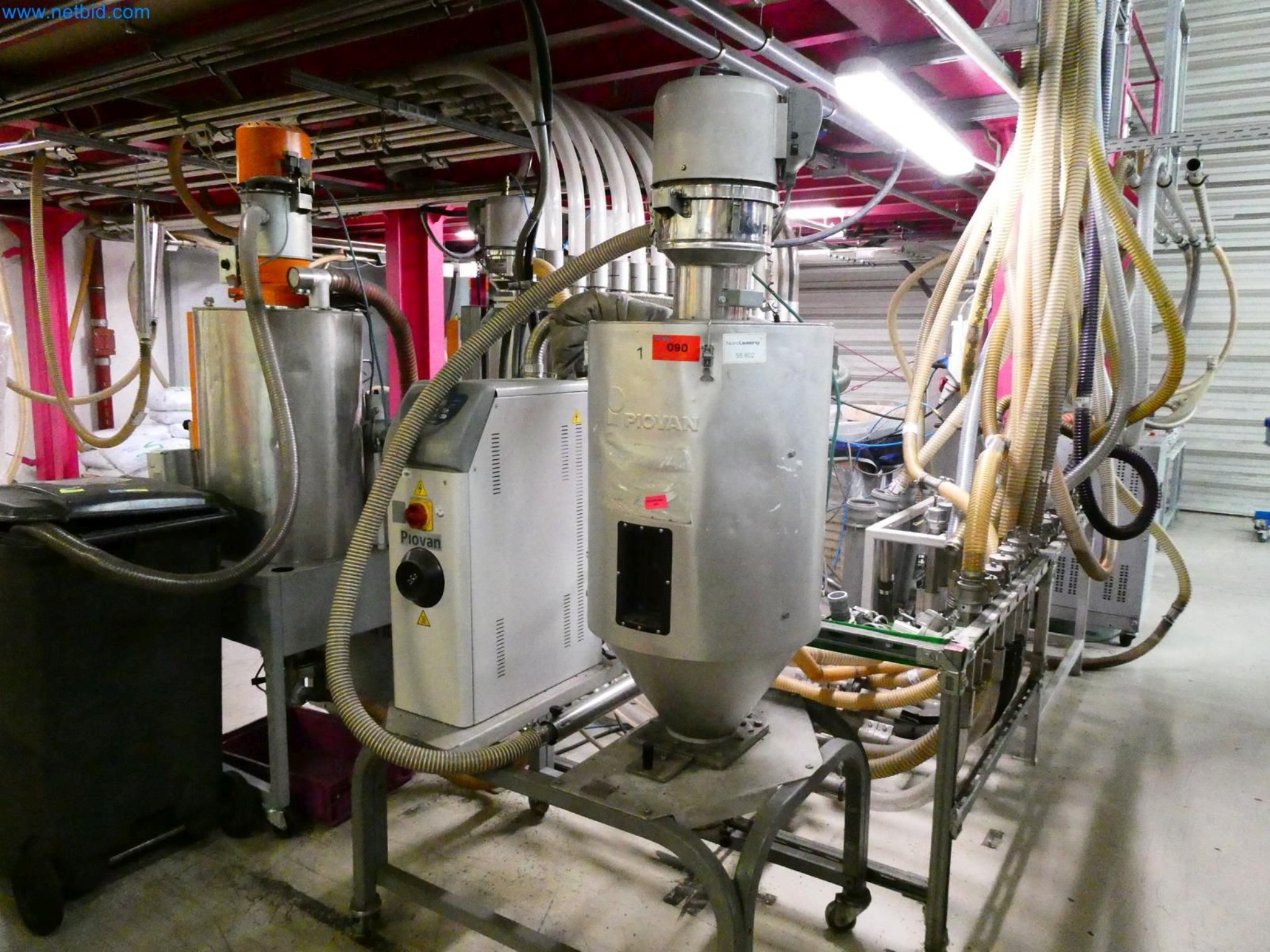 Engel Spritzgießmaschinen und Maschinen aus der Kunststoffindustrie-1