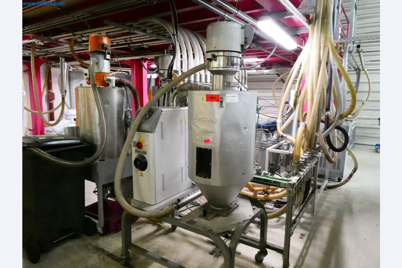 Engel Spritzgießmaschinen und Maschinen aus der Kunststoffindustrie-1