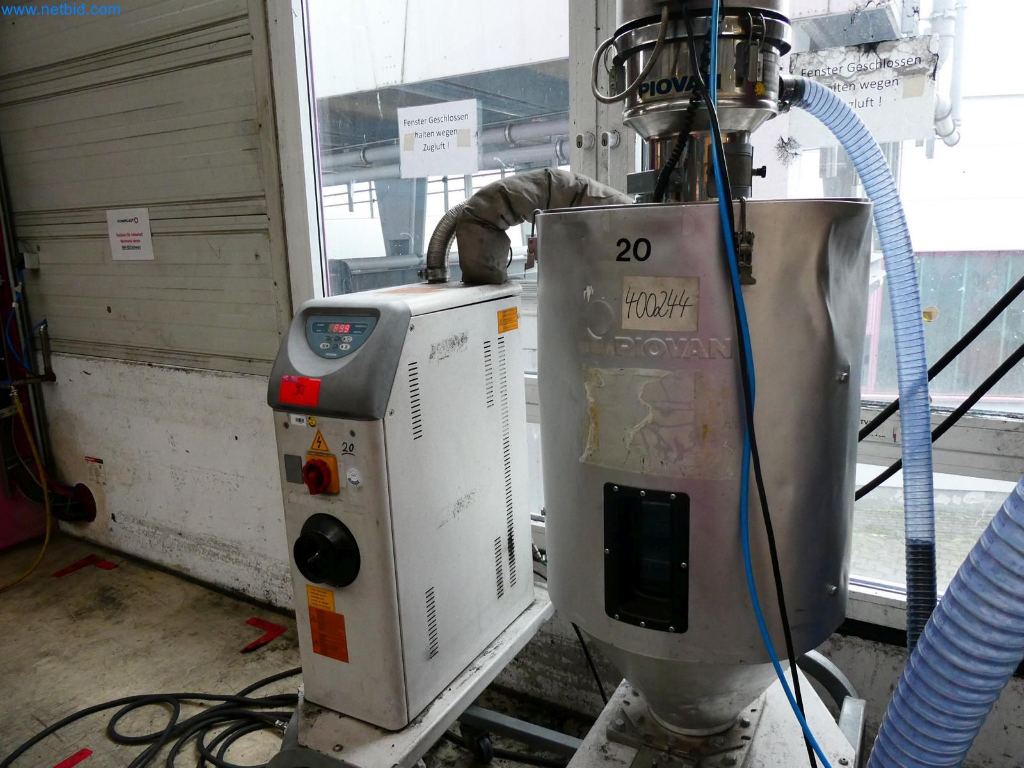 Engel Spritzgießmaschinen und Maschinen aus der Kunststoffindustrie-6