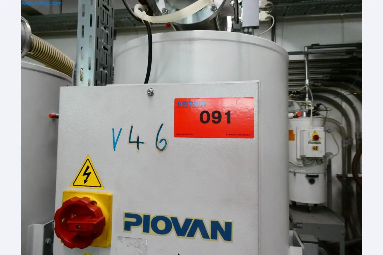 Engel Spritzgießmaschinen und Maschinen aus der Kunststoffindustrie-12