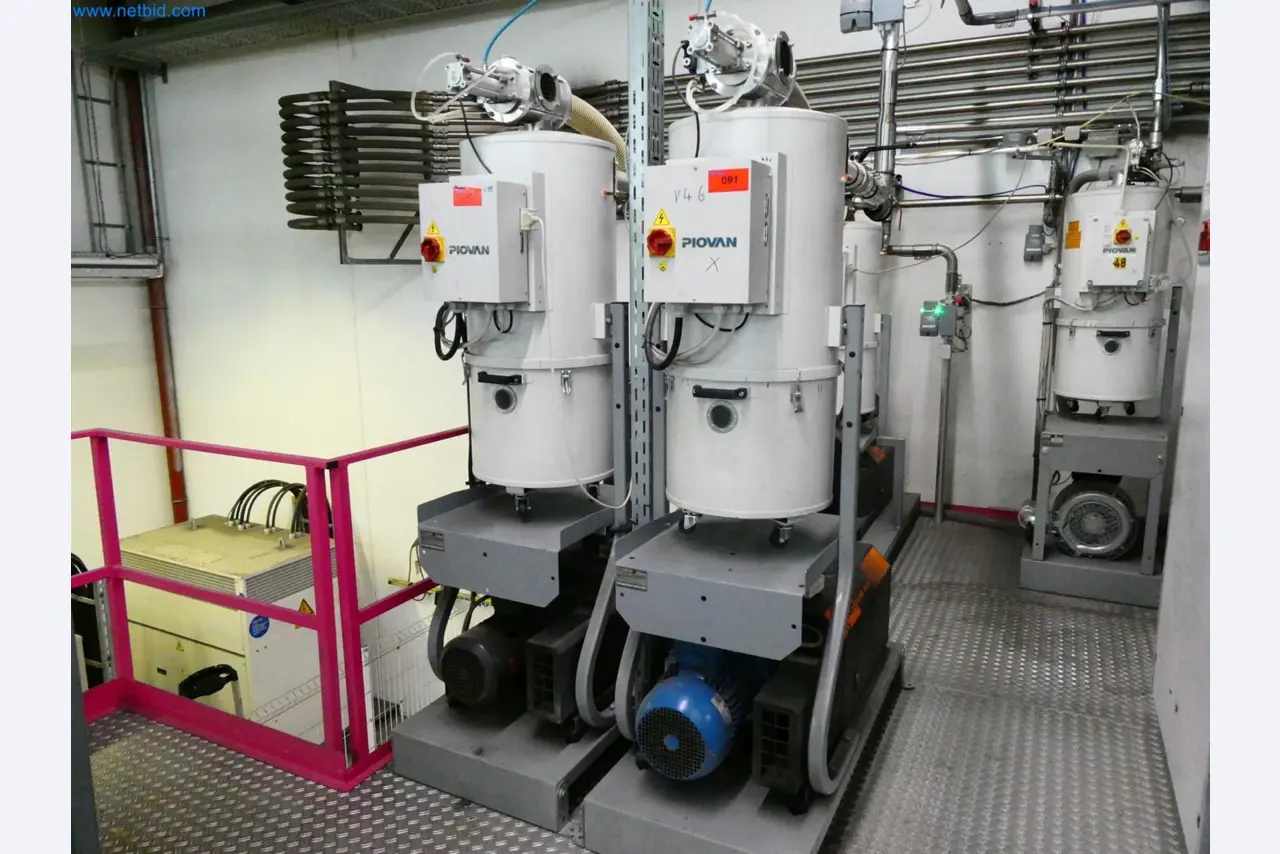 Engel Spritzgießmaschinen und Maschinen aus der Kunststoffindustrie-2