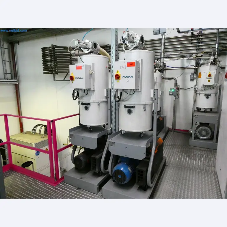 Engel Spritzgießmaschinen und Maschinen aus der Kunststoffindustrie-2