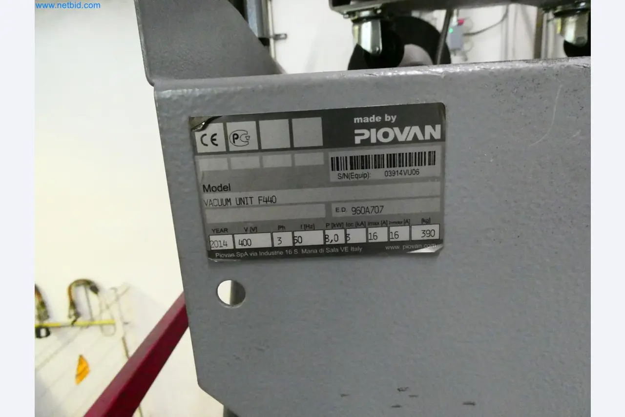 Engel Spritzgießmaschinen und Maschinen aus der Kunststoffindustrie-4