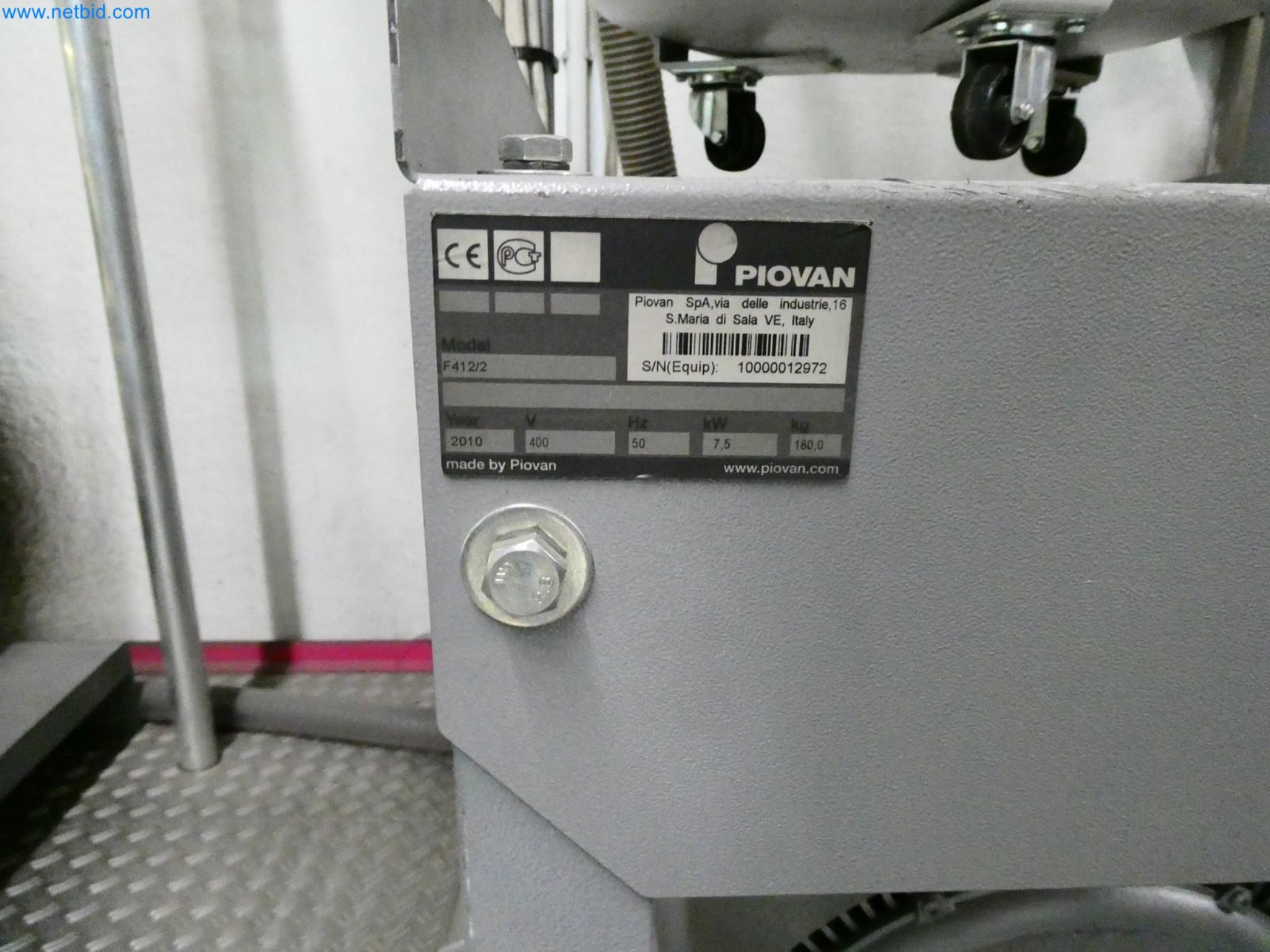 Engel Spritzgießmaschinen und Maschinen aus der Kunststoffindustrie-7