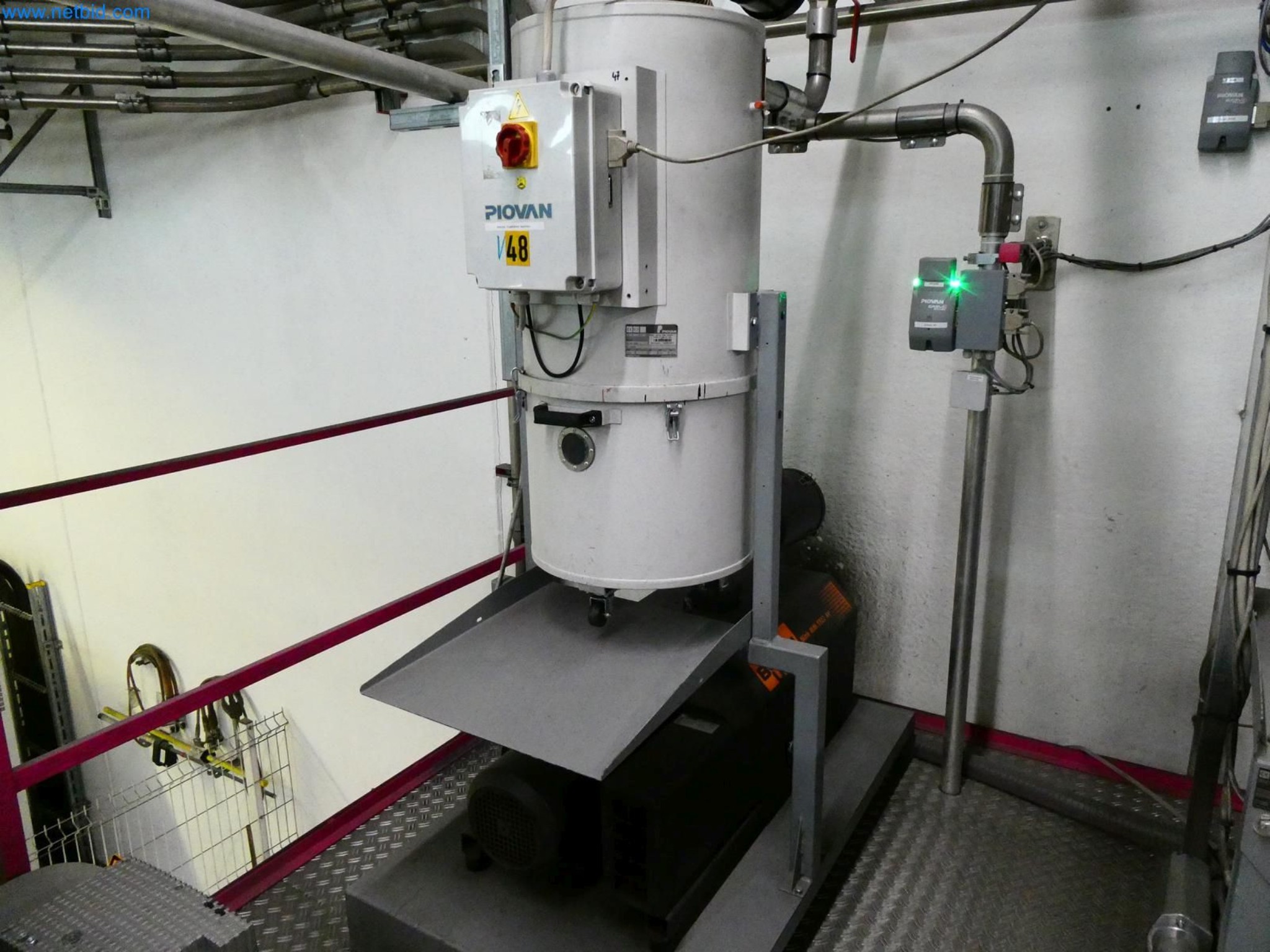 Engel Spritzgießmaschinen und Maschinen aus der Kunststoffindustrie-8