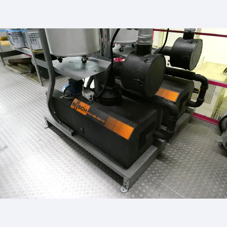 Engel Spritzgießmaschinen und Maschinen aus der Kunststoffindustrie-9