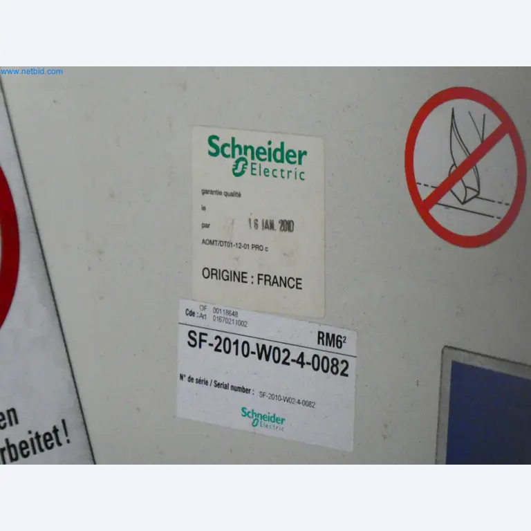 Engel Spritzgießmaschinen und Maschinen aus der Kunststoffindustrie-4