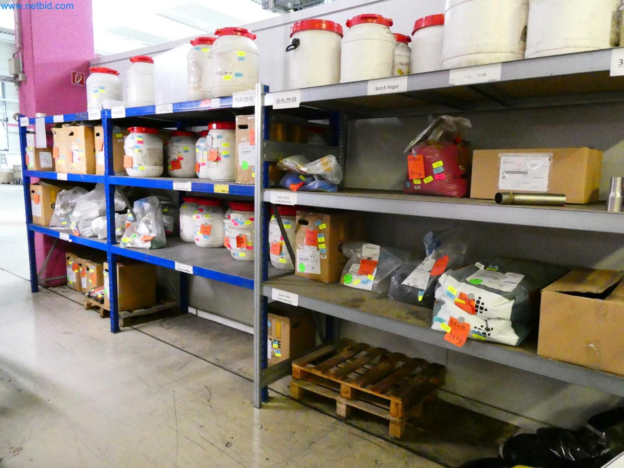 Engel Spritzgießmaschinen und Maschinen aus der Kunststoffindustrie-1