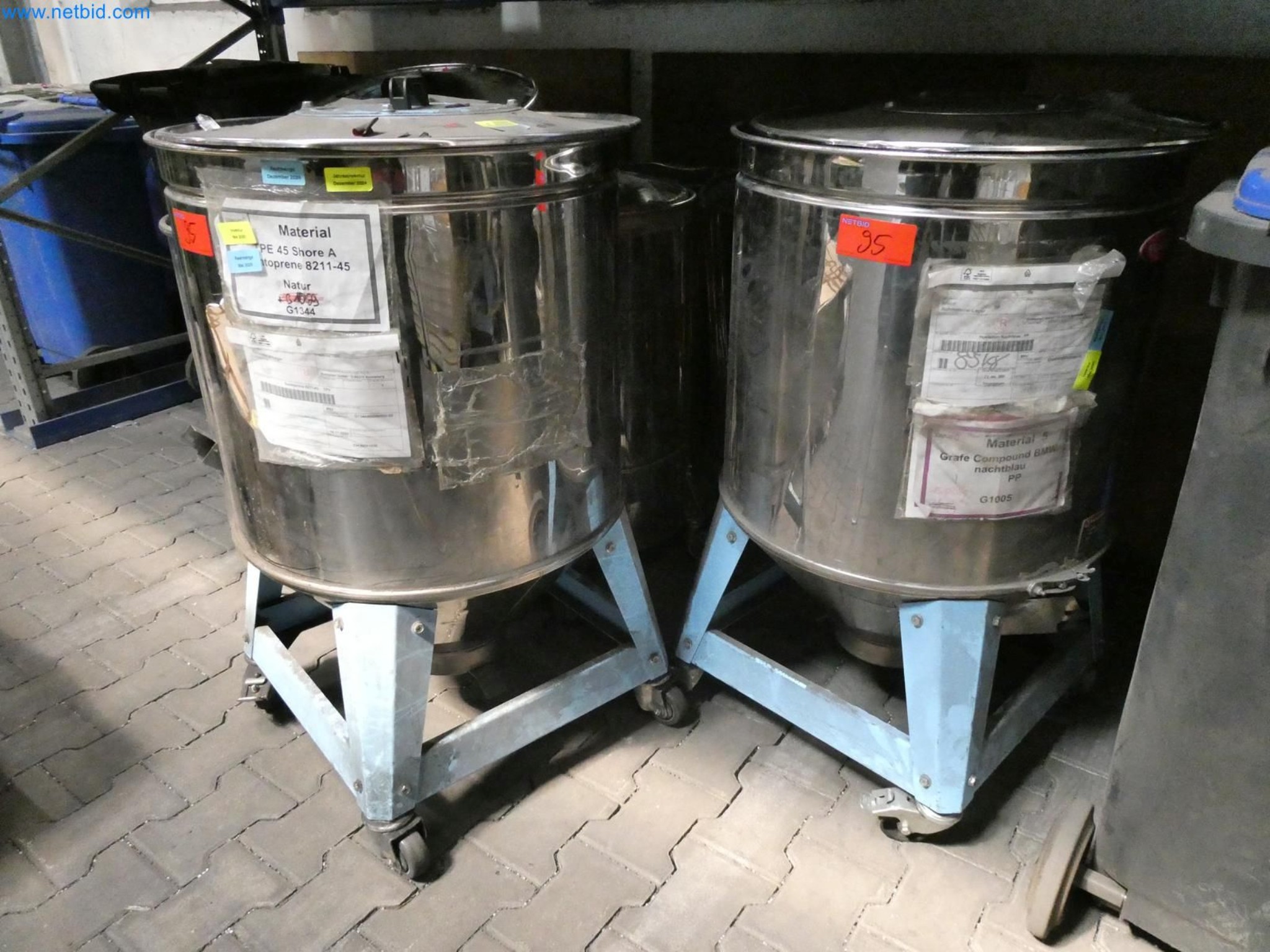 Engel Spritzgießmaschinen und Maschinen aus der Kunststoffindustrie-2