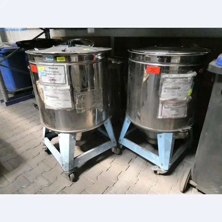 Engel Spritzgießmaschinen und Maschinen aus der Kunststoffindustrie-2