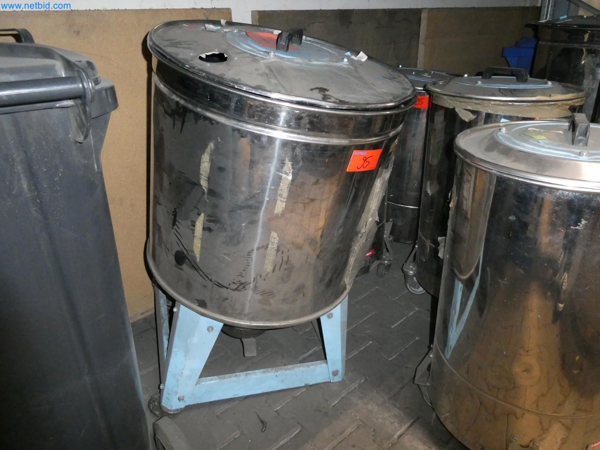 Engel Spritzgießmaschinen und Maschinen aus der Kunststoffindustrie-3