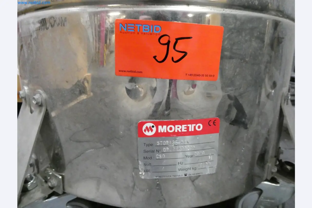 Engel Spritzgießmaschinen und Maschinen aus der Kunststoffindustrie-4