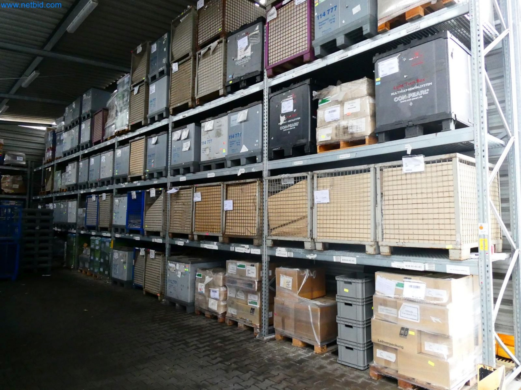 Engel Spritzgießmaschinen und Maschinen aus der Kunststoffindustrie-3