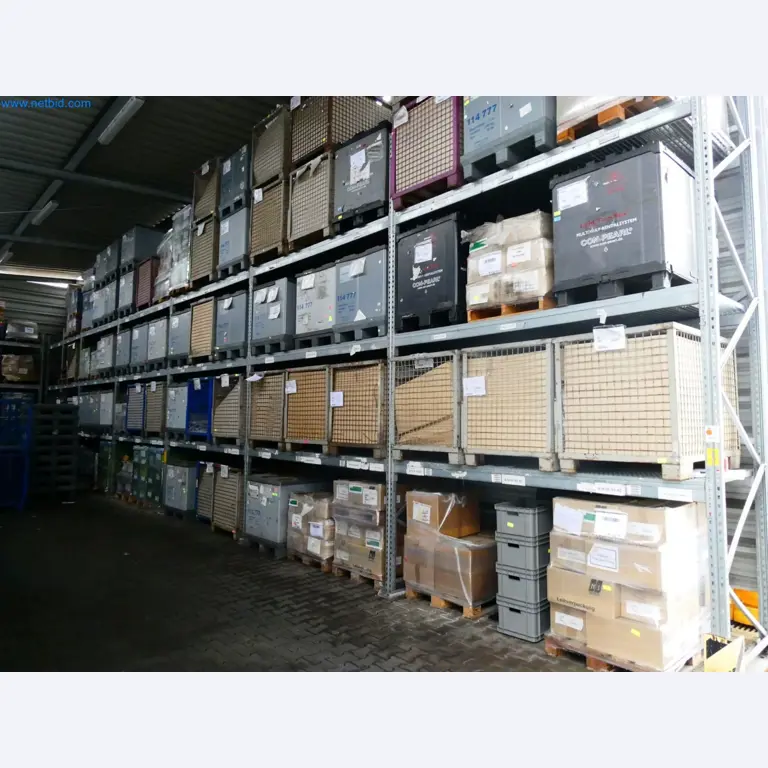 Engel Spritzgießmaschinen und Maschinen aus der Kunststoffindustrie-3