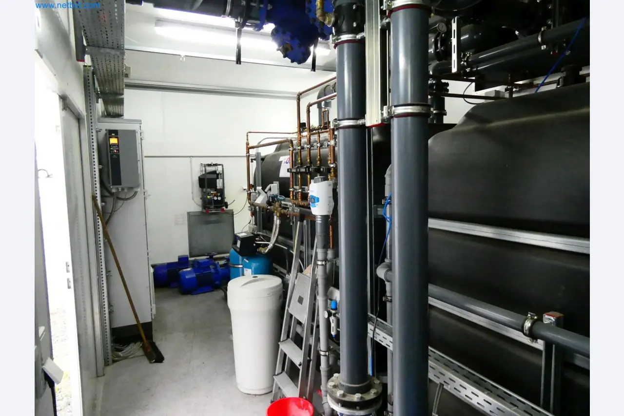 Engel Spritzgießmaschinen und Maschinen aus der Kunststoffindustrie-2