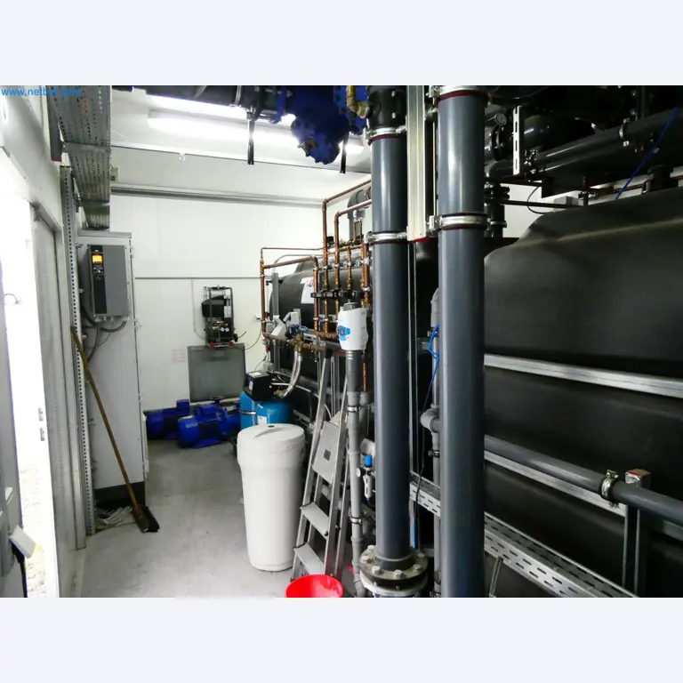 Engel Spritzgießmaschinen und Maschinen aus der Kunststoffindustrie-2