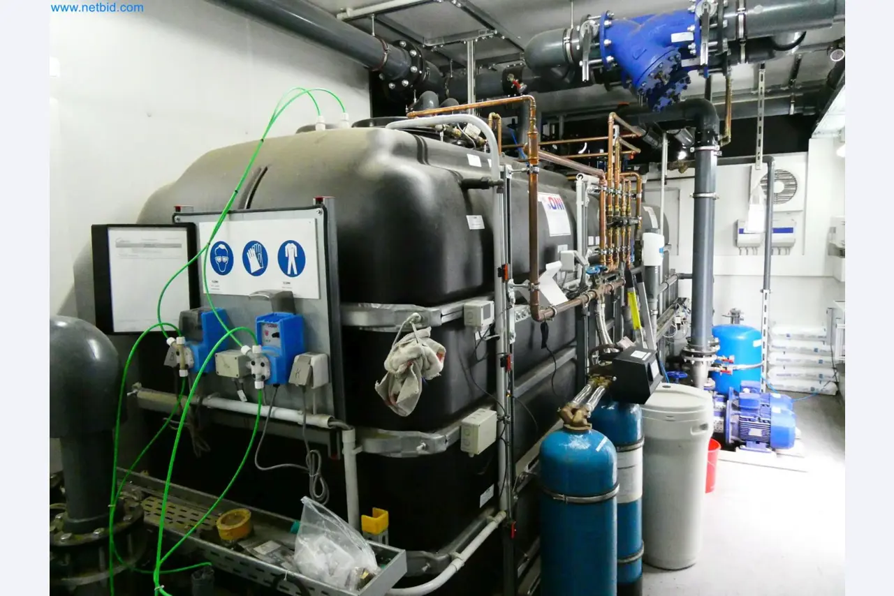 Engel Spritzgießmaschinen und Maschinen aus der Kunststoffindustrie-4