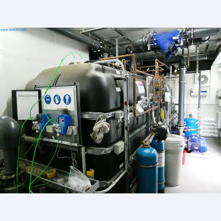 Engel Spritzgießmaschinen und Maschinen aus der Kunststoffindustrie-4