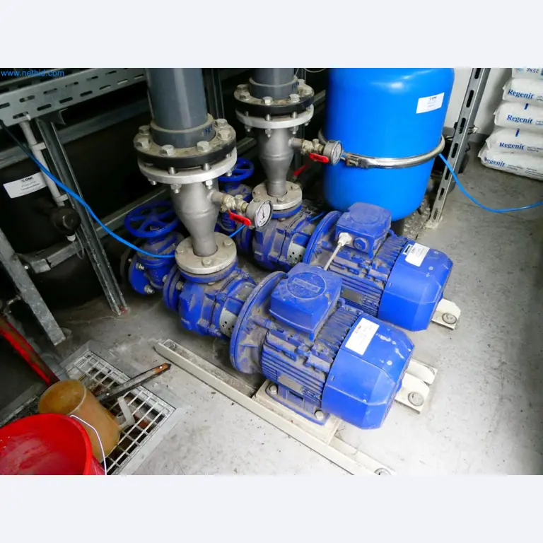 Engel Spritzgießmaschinen und Maschinen aus der Kunststoffindustrie-5