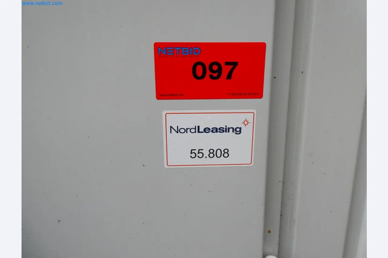 Engel Spritzgießmaschinen und Maschinen aus der Kunststoffindustrie-9