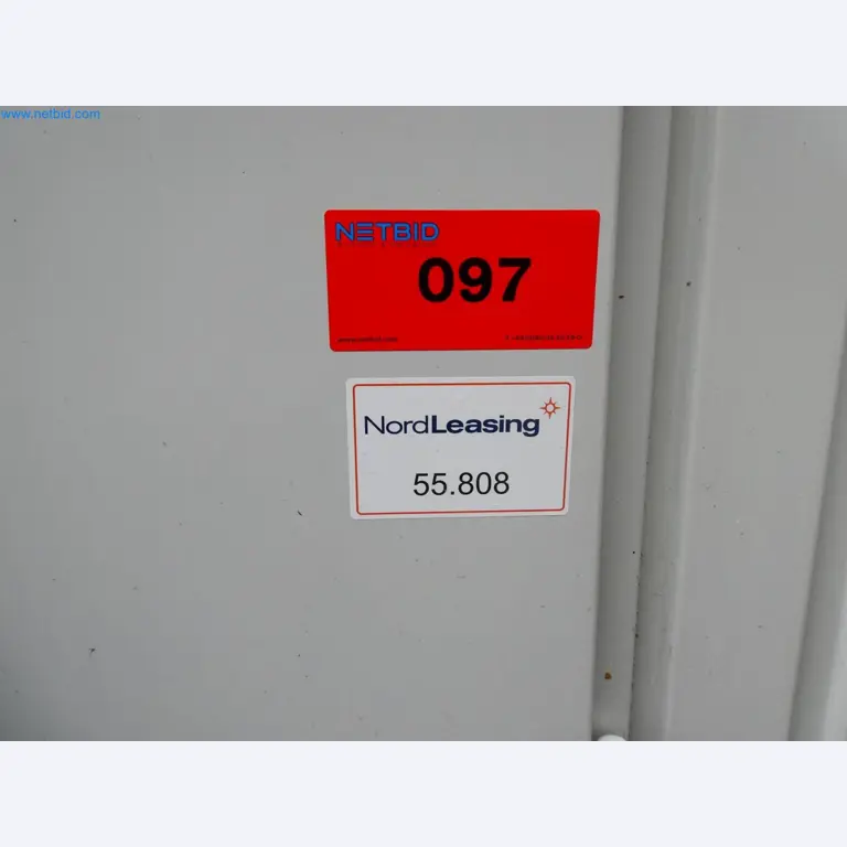 Engel Spritzgießmaschinen und Maschinen aus der Kunststoffindustrie-9