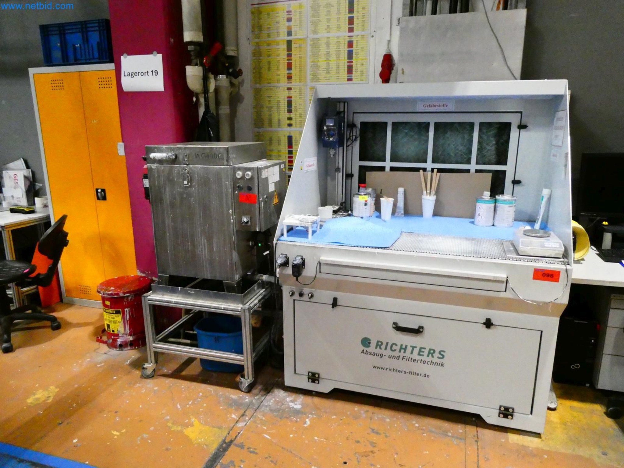 Engel Spritzgießmaschinen und Maschinen aus der Kunststoffindustrie-1